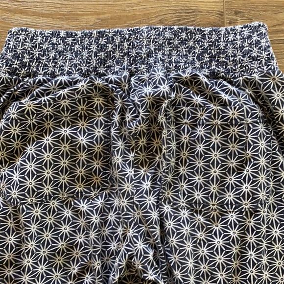 Roxy Patterned low waist Stretchy pants - Picture 10 of 10